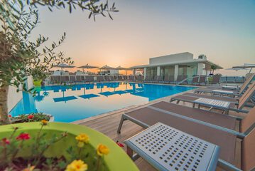 Rooftop pool