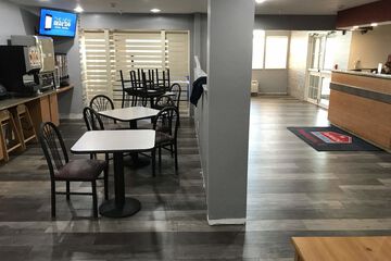 Breakfast/Coffee Service 20 of 23