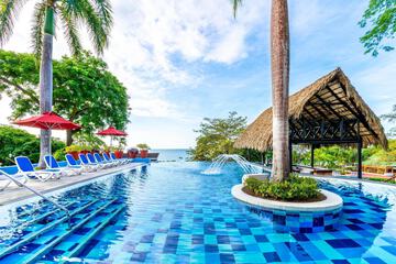 Infinity pool