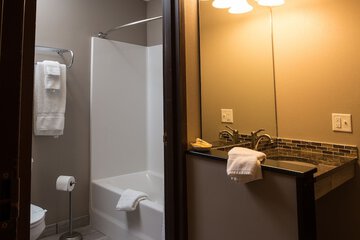 Room 9 of 12