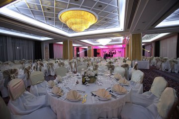 Indoor wedding