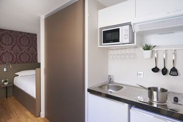 Private kitchenette