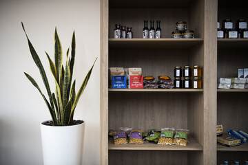 Snack bar