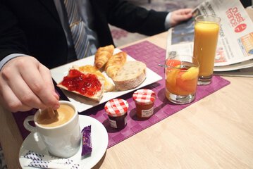 Breakfast area