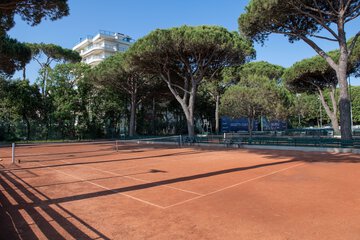 Tennis court