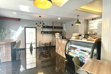 Coffee shop