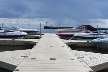 Dock