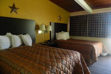 Freer Motel