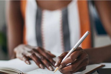 Check-in/check-out kiosk