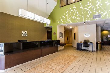 Hotel Interior 5 of 38