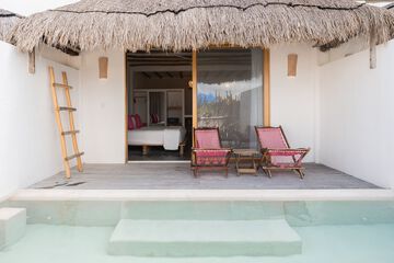 Private pool