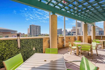 Terrace/Patio 70 of 73