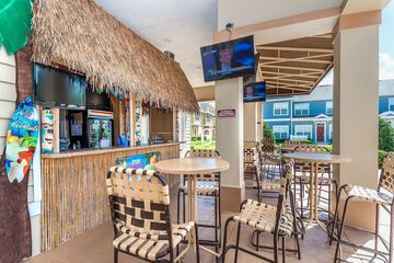 Poolside bar