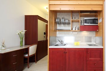 Private kitchenette