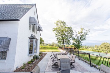 Terrace/Patio 50 of 59