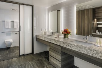 Bathroom sink