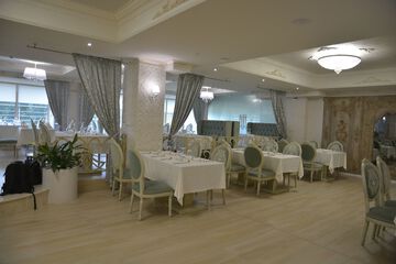 Food court
