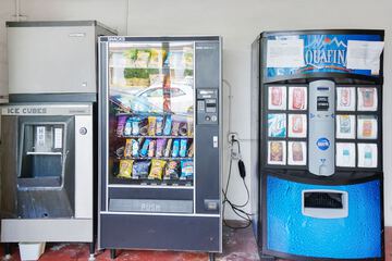 Vending machine