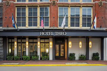 Hotel Theo New Orleans Tapestry Collection by Hilton