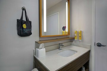Room 35 of 56