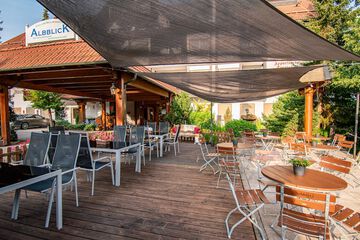 Sundeck