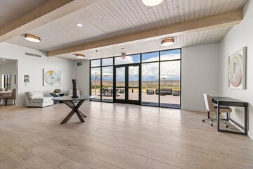 Hotel Interior 11 of 60