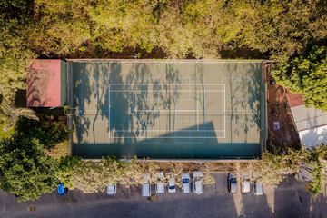 Tennis court