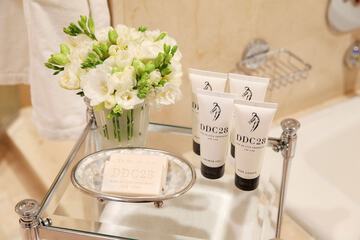 Bathroom amenities