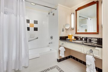 Room 18 of 34