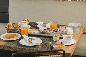 Breakfast meal