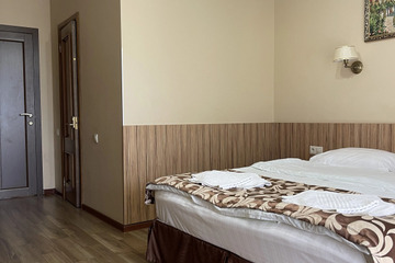 guest_rooms