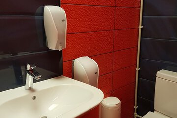 Bathroom amenities