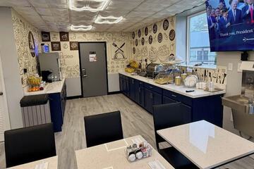 Breakfast area