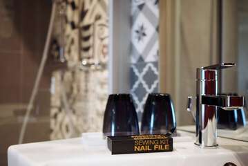 Bathroom amenities