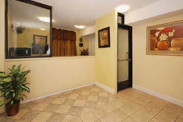 Rodeway Inn & Suites Newport News