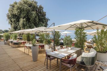 Beach bar