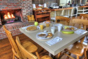 Breakfast/Coffee Service 48 of 59