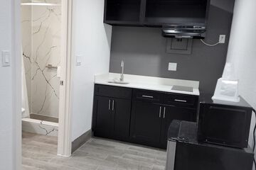 Private kitchenette