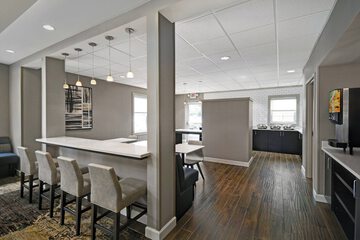 Breakfast/Coffee Service 39 of 45