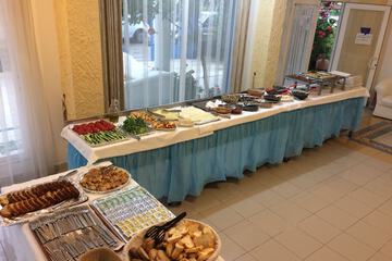 Breakfast buffet