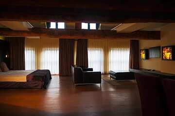 Photo 38