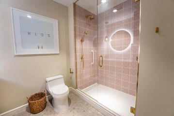 Bathroom shower