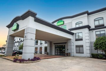 Wingate by Wyndham Lafayette Airport