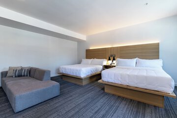 Room 25 of 81