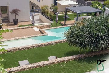 Rooftop pool
