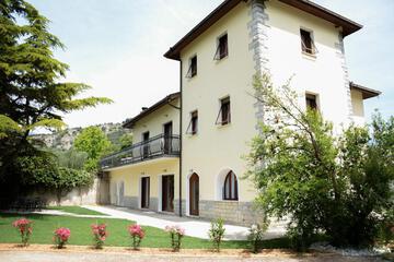 Photo 44