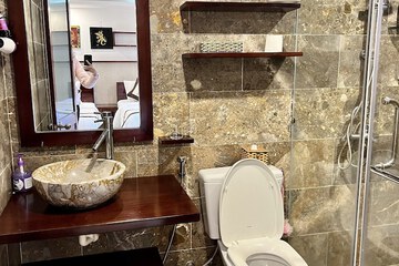 Bathroom sink