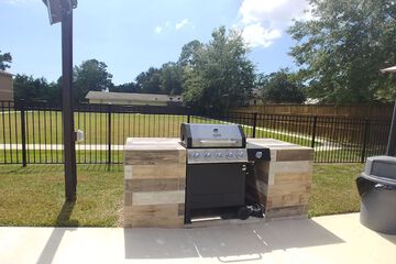 Property Grounds 9 of 9