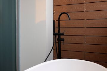 Private spa tub