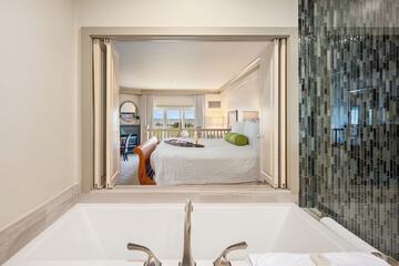 Hotel Bellwether